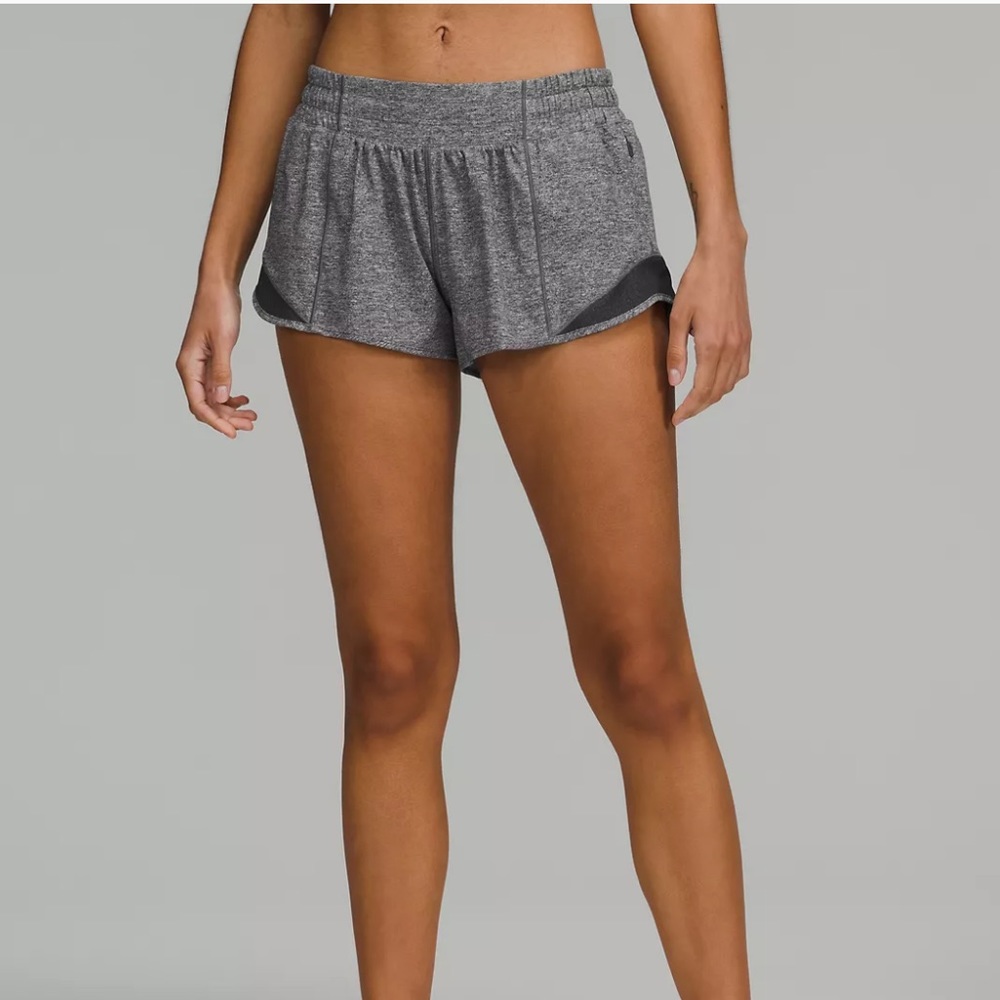 Like new lululemon Hotty Hot Low-Rise Lined Short 2.5” in heather gray size 4